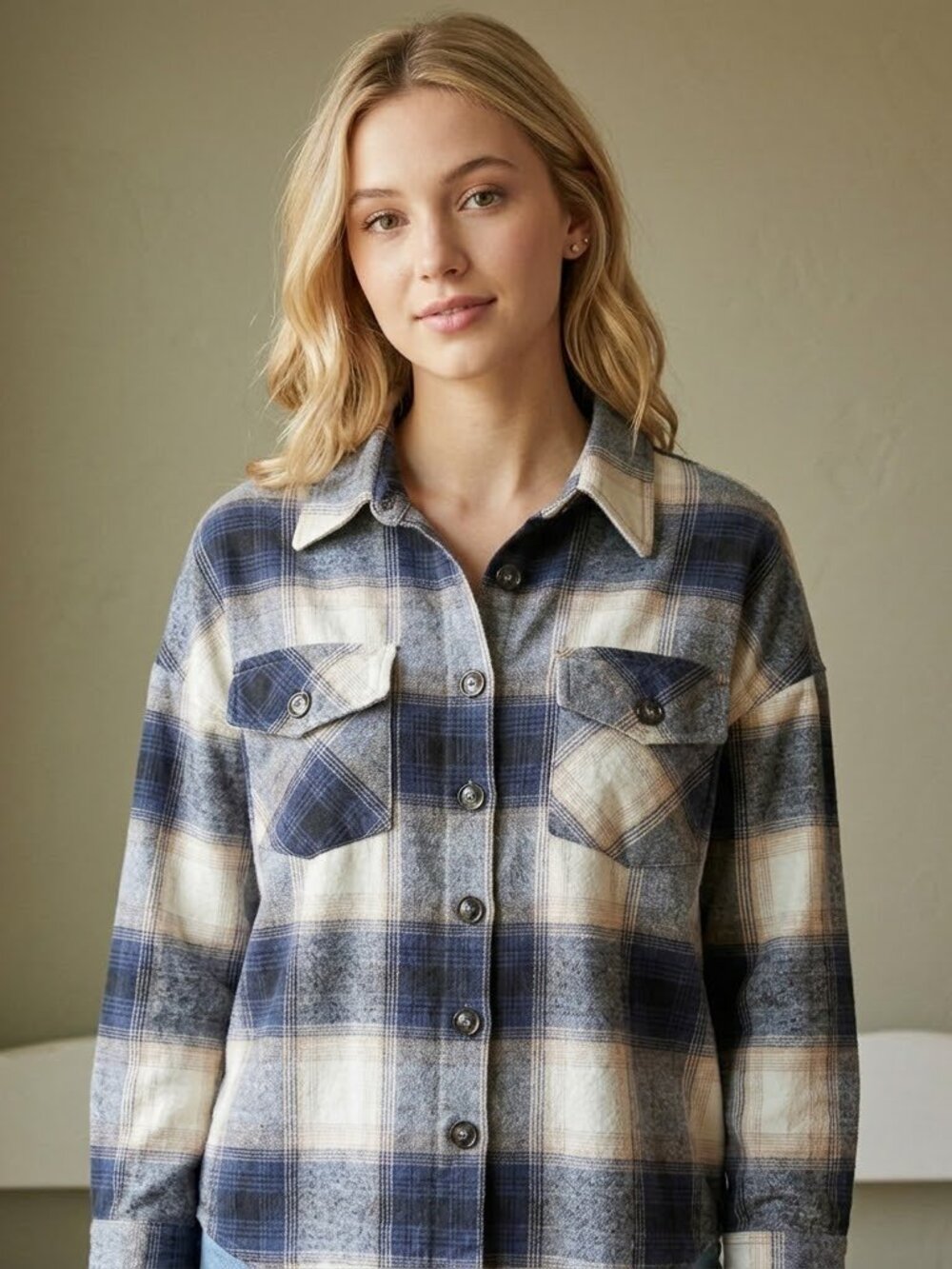 Women’s Blu Pepper Navy and Cream Plaid Shacket Size L